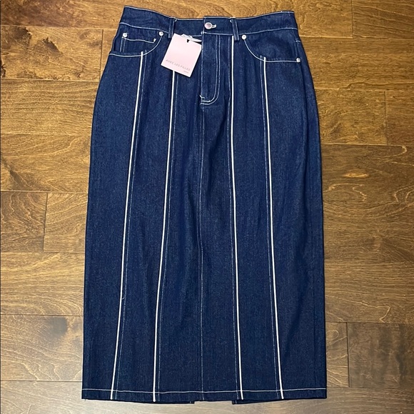 Avec Les Filles Dresses & Skirts - New, AVEC LES FILLES Denim Skirt with White Stitching